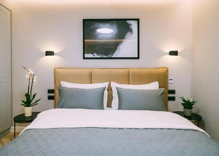 Hotel Stela Center