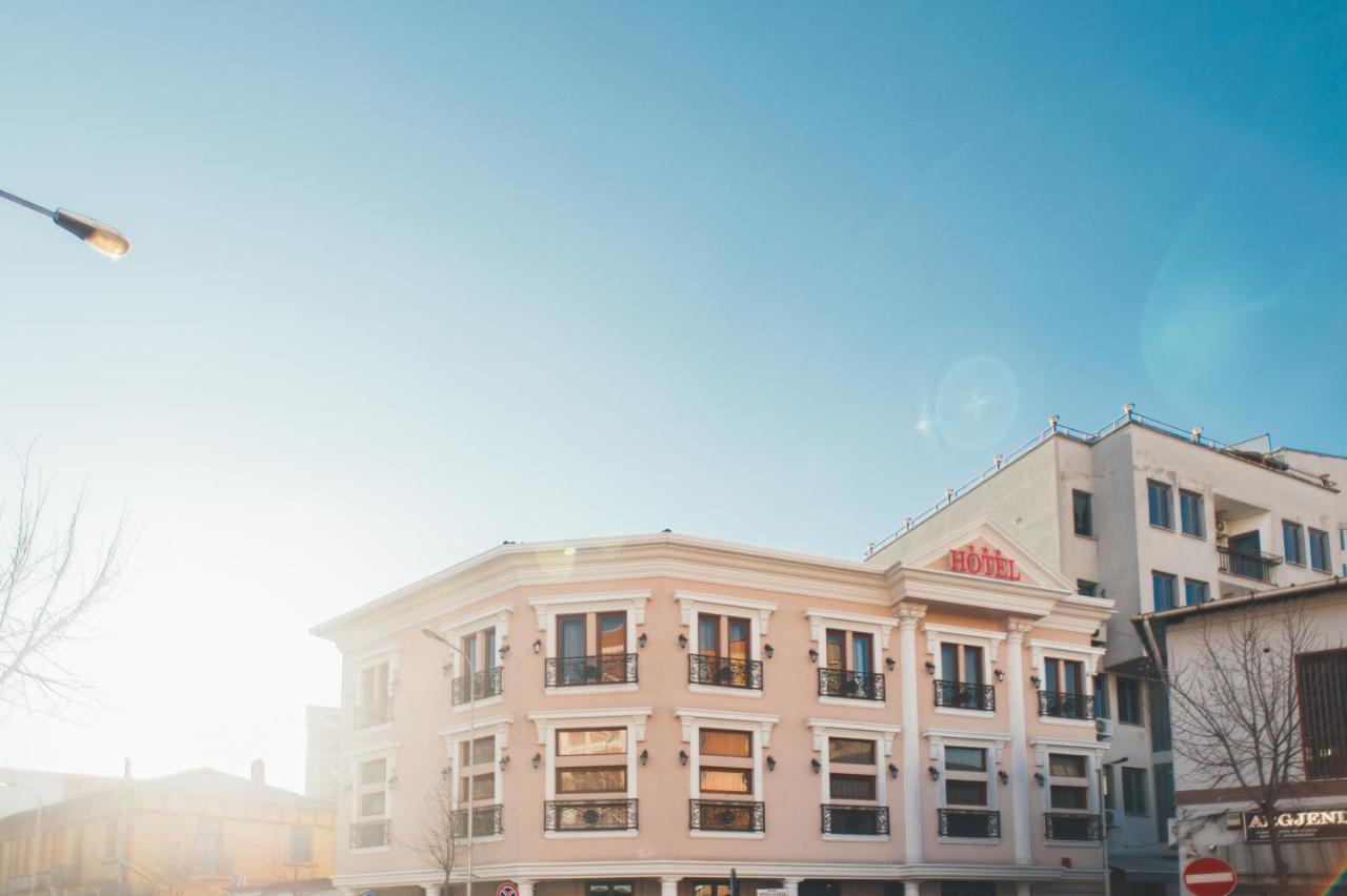 Stela Center 4* Тирана